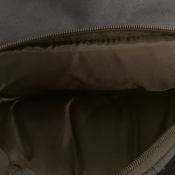 **NEW** Boys’ Quiksilver Backpack - Picture 5 of 7